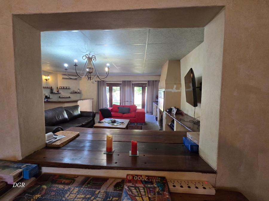 4 Bedroom Property for Sale in Herlear Northern Cape
